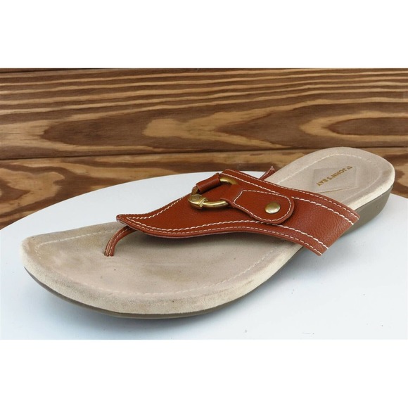 St. John's Bay Sz 8 M Brown Flip Flop Synthetic Women Sandals‎ Zike - Picture 1 of 8